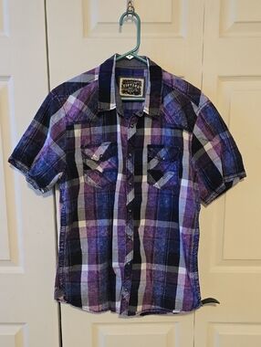 BKE Buckle Vintage Purple and Black Plaid Short Sleeve Button-Down Shirt Mens L